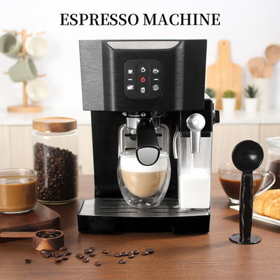 Kaffee-Maschine des Vertrags-1450W mit Milch Frother 15 Bar-entfernbarer Wasser-Behälter
