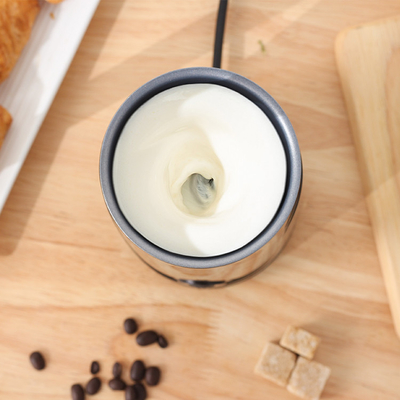 Glatte abnehmbare niedrige genaue Temperaturüberwachung 65°C Matte Black Espresso Milk Frothers